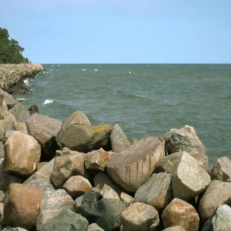 Spacious Houseboat In * بيناموندا